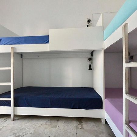 Fira Backpackers Place ภายนอก รูปภาพ