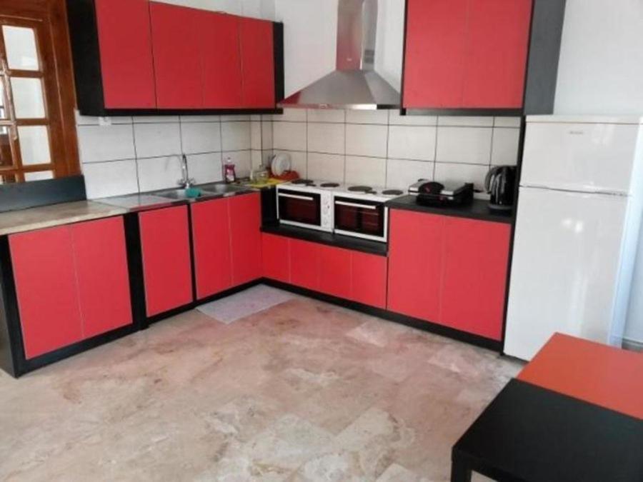 Fira Backpackers Place ภายนอก รูปภาพ
